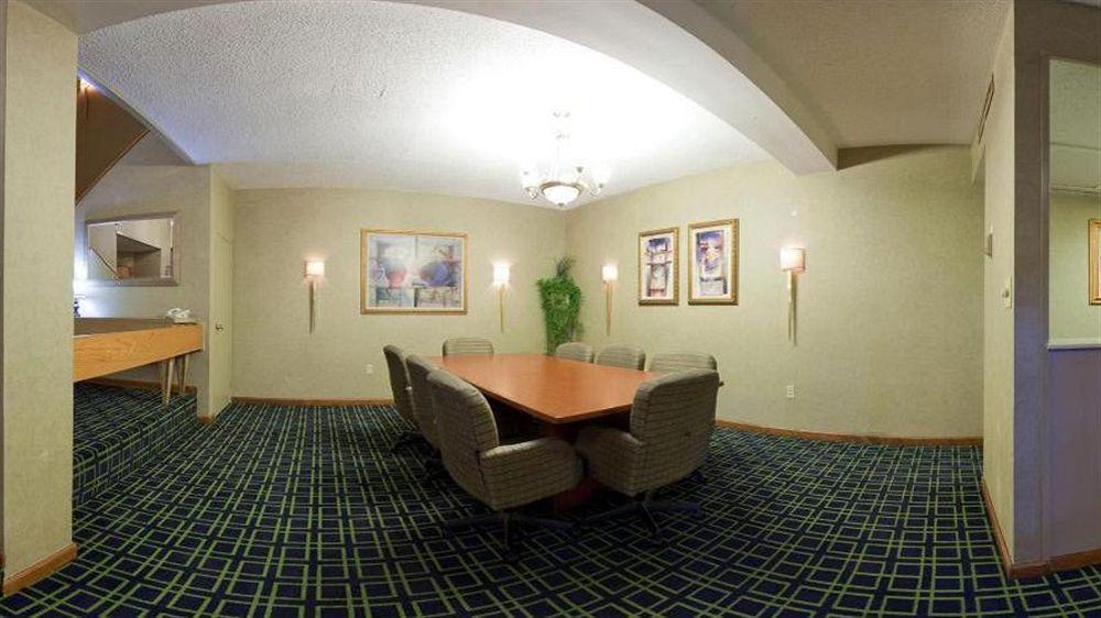 Ramada Inn Lafayette Conference Center Exteriör bild